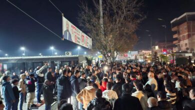 Photo of (Фото+видео) МИТИНГ И ВО ШУТО ОРИЗАРИ: 200 луѓе скандираат и агитираат!