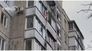 Photo of (ВИДЕО) Потресна снимка од Киев: Врзале ќебиња за да избегаат од запалениот стан