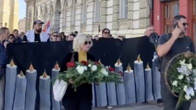 Photo of (Видео) Трагедија, гнев и отпор – Србија се поклонува пред жртвите од Нови Сад