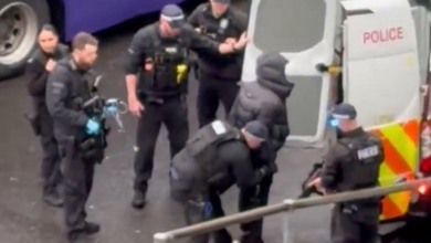 Photo of (ВИДЕО) Интервенција на итните служби на лондонскиот аеродром Хитроу: Привремено запрен сообраќај по инцидент со спреј