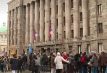 Photo of Во Белград протест пред Уставниот суд на кој повикаа судии и обвинители поради притисоци