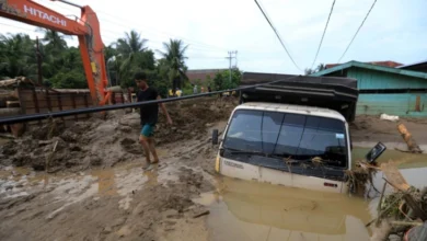 Photo of Жртвите од поплавите и лизгањето на земјиште во Индонезија надминаа илјада лица