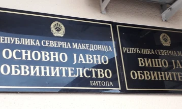 Photo of Битола: Ја удирал со боксови по глава, па продолжил да ја удира со трпезариска столица и ја влечел на тераса за да ја фрли