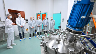 Photo of ПУШТЕНА ВО УПОТРЕБА НОВАТА МИКРОБИОЛОШКА ЛАБОРАТОРИЈА ЗА КВАЛИТЕТ НА „АЛКАЛОИД“ ПРИ ОФИЦИЈАЛНАТА ПОСЕТА НА ВЛАДИНА ДЕЛЕГАЦИЈА НА КОМПАНИЈАТА