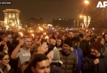 Photo of (Видео) Масовен протест против Орбан во Будимпешта