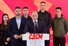 Photo of (ВИДЕО) Повиците за насилство, претставници и симпатизери на власта резултираа со најголемиот медиумски инцидент после упадот во А1 Телевизија 2010 година, физички напад врз новинарите на Инфомакс