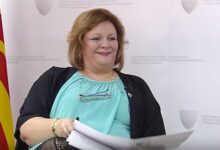 Photo of Катица Јанева си замина дома на условен отпуст. Беше во затвор дека земала кауч како мито и неколку илјади евра кои никогаш не се докажаа, објави 4NEWS.mk