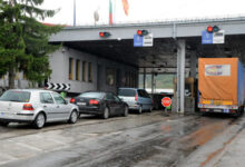 Photo of Возач остави пари на шалтерот – обид за поткуп на полицајка на „Ќафасан“