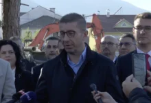 Photo of Мицкоски убедува : Македонските граѓани што ја напуштија државата почнаа полека да се враќаат