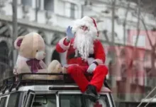 Photo of Дедо Мраз и супер херои од цртаните филмови им поделија пакетчиња на хоспитализираните на Детската клиника