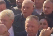 Photo of (ВО ЖИВО) Почна протестот за поддршка на поранешните водачи на Ослободителната војска на Косово