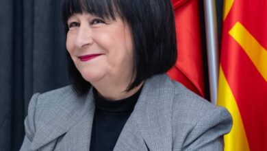 Photo of Филозофскиот факултет и додели награда, Ванковска побара да не одржува комеморација кога ќе умре