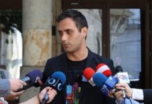 Photo of Мециновиќ за мигрантите од Британија: Овие договори практично ја сведуваат Македонија на место каде што другите ќе ги складираат „непосакуваните“ – најчесто сиромашни, ранливи бегалци кои бараат шанса за живот!