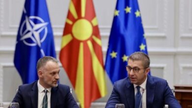 Photo of Фетаи со честитка за Мицкоски и порака за продолжување на коалицијата