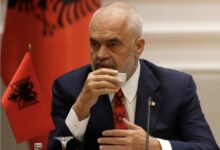 Photo of Еди Рама со жестоки критики до министрите и директорите кои вработуваат свои луѓе