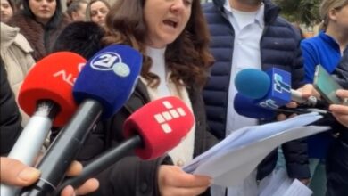 Photo of (Видео) И кажале гласај за Касами за да те вработиме: Драма во тетовската болница каде месните комитети одлучувале кој да биде примен на работа