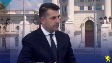 Photo of Томовски ќе го тужи СДСМ за да докаже дека тој и неговото семејство не се „поврзани“ со фирмата за која го обвинуваат