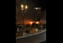 Photo of Можна причина за пожарот во Швајцарија се свеќи поставени блиску до дрвен плафон