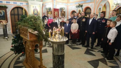 Photo of Путин на божиќна служба ја истакна „светата мисија“ на руските војници