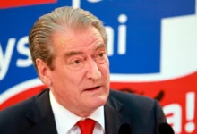 Photo of Бериша до граѓаните: Каде и да видите министри, фрлајте по нив јајца или домати, зашто се главни виновници за поплавите