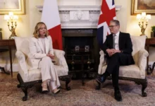 Photo of Стармер не сака разговори со Путин како што предложија Макрон и Мелони