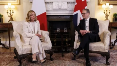 Photo of Стармер не сака разговори со Путин како што предложија Макрон и Мелони