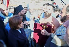 Photo of Претседателката Сиљановска-Давкова на одбележување на Богојавление – Водици во Охрид и во Струга