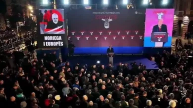 Photo of Инциденти пред владата во Тирана на вториот национален протест, Бериша порача дека се на километар до триумф