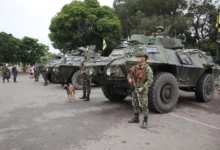 Photo of Колумбија испрати војници и тенкови на границата со Венецуела