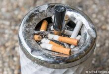 Photo of Нема веќе пушење во кафеани и ресторани, ниту во заградените тераси – подготвен е нов закон кој ги опфаќа и електронските цигари