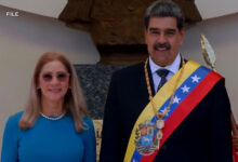 Photo of Американските специјални сили ги „извлекоа Мадуро и неговата сопруга од нивната спална соба“