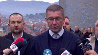 Photo of Мицкоски за еднократната помош за семејствата во Кочани: „Избегнувам јавно да зборувам, темата се злоупотребува од политички глодари“