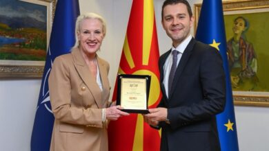 Photo of Муцунски се прости со Агелер