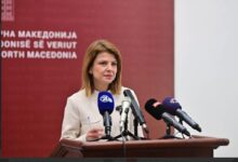 Photo of (ВИДЕО) Лукаревска: Нови 20 милиони евра задолжување – оваа Влада ги турка граѓаните во должничко ропство