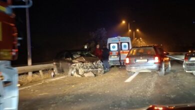 Photo of Сообраќајна несреќа кај Петровец, на терен итните служби!