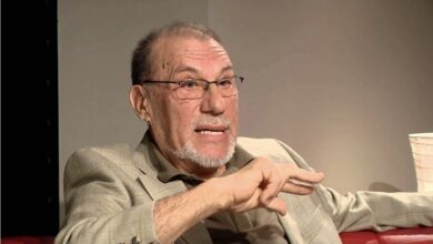 Photo of Ристо Никовски контра Муцунски: Македонија нема никакви специјални односи со САД