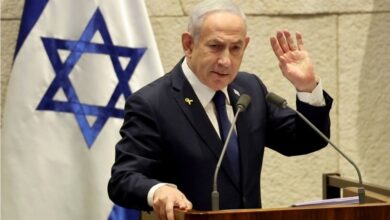 Photo of Вирална ФОТОГРАФИЈА од мобилниот телефон на Нетанјаху – ја залепил камерата со селотејп