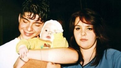 Photo of (Фото) Бел гулаб и роденденска торта со бројката 45 во спомен на Тоше Проески