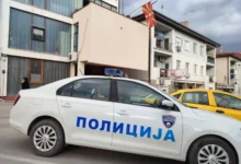 Photo of Мртво куче на улица во Кавадарци, телото на обдукција