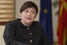 Photo of Димитриеска-Кочоска: Работниците и работодавачите треба да го водат дијалогот и да се договорат за минималната плата