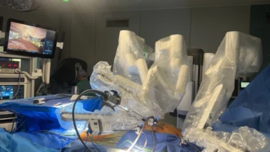 Photo of На клиника во Дуисбург македонски државјанин со коронарна срцева болест опериран со роботски систем од страна на доктор по потекло од Македонија