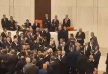 Photo of Физичка пресметка помеѓу пратениците во Парламентот на Турција