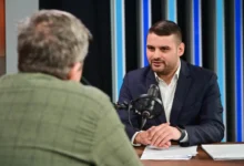 Photo of Димитријевиќ: Власта нема допир со реалноста како живее едно семејство, одбива да ги покачи платите