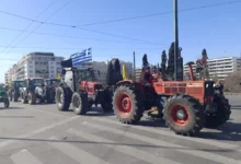 Photo of Видео: Грчките земјоделците го завршија протестот во Атина, тракторите си заминаа, но велат дека битката продолжува