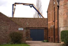 Photo of Британската полиција апелира до јавноста по тврдењата за трговија со луѓе во досиејата на Епстин