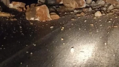 Photo of Екипа на „Македонијапат“ работи на расчистување на одронот на автопатот Скопје – Велес