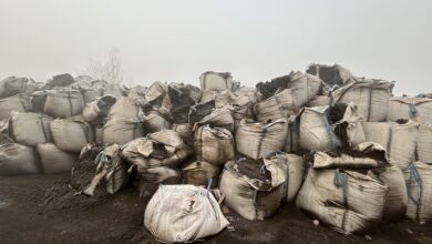 Photo of Тони опасна прашина се разлева на плац зад „Макстил“