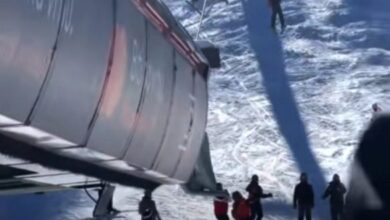 Photo of (ВИДЕО) Дете висеше од жичарата на Јахорина па падна, скијачите не успеаа да го фатат