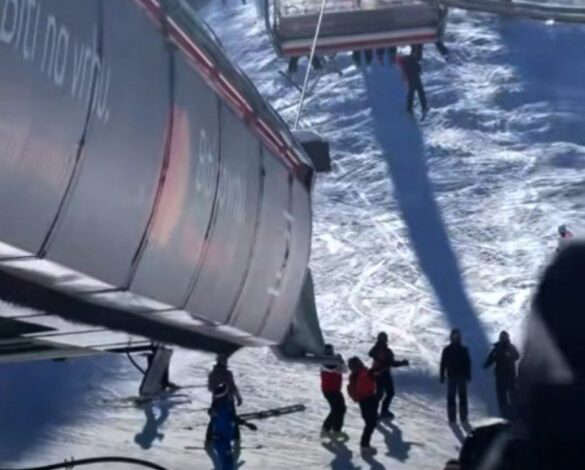 Photo of (ВИДЕО) Дете висеше од жичарата на Јахорина па падна, скијачите не успеаа да го фатат