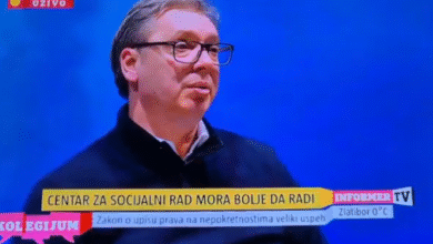 Photo of (Видео) Драма на средба со граѓани: Вучиќ натера жена на болно дете да му признае дека не му е биолошка мајка